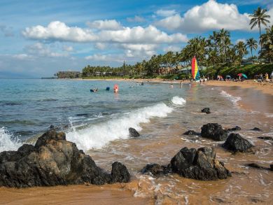 Wailea Vacation Rental Sleeps Six Guests at Keawakapu Beach